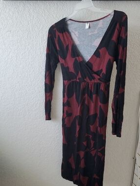 Old Navy Maternity Burgundy& Black Long Sleeve Wrap Dress, Size S